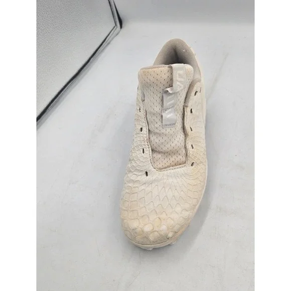 Under Armour 3Y White Baseball Softball Football Soccer Cleats Used - Picture 13 of 16